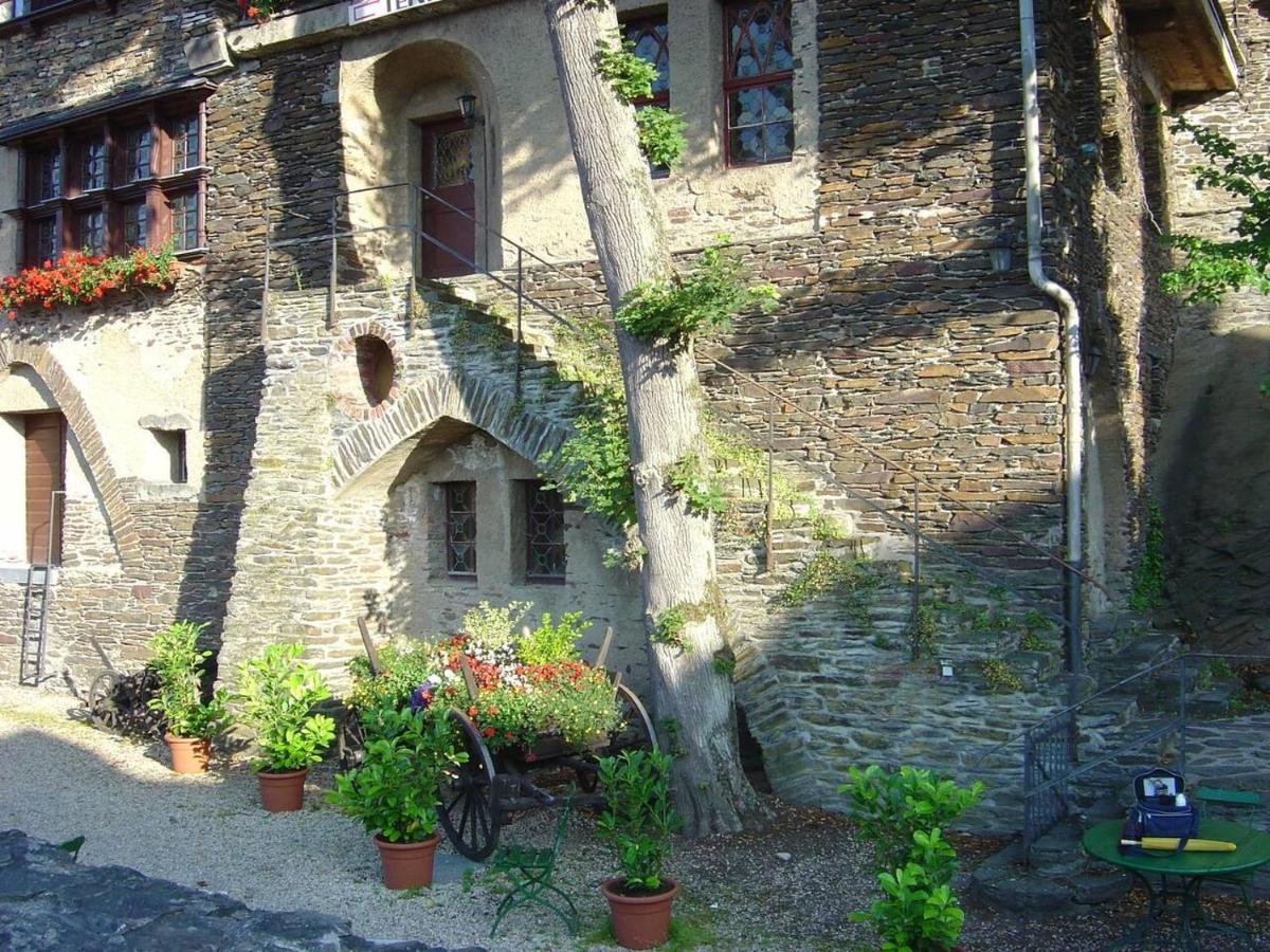 Charming 2-bed In Apartment